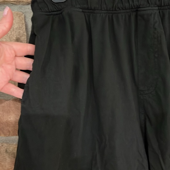 Women’s shorts - Picture 2 of 7